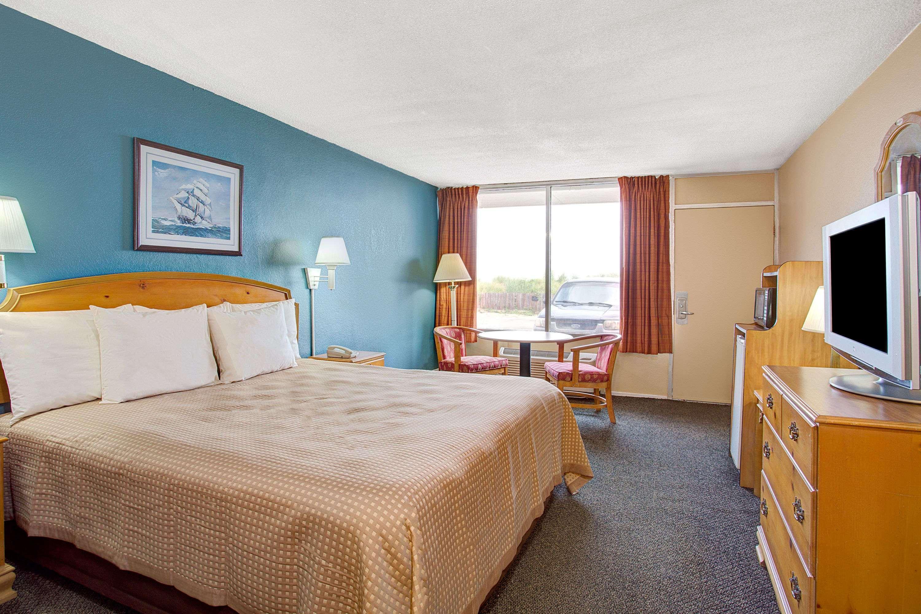 Casa Del Mar Hotel Norfolk Bagian luar foto